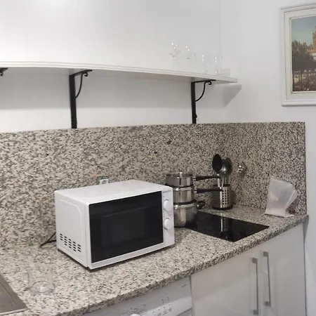 En Urbanizacion Residencial - Roble, 5 Apartment Salteras