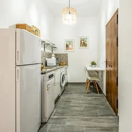 En Urbanizacion Residencial - Roble, 5 Apartment