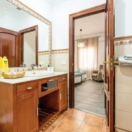 Apartment En Urbanizacion Residencial - Roble, 5 *