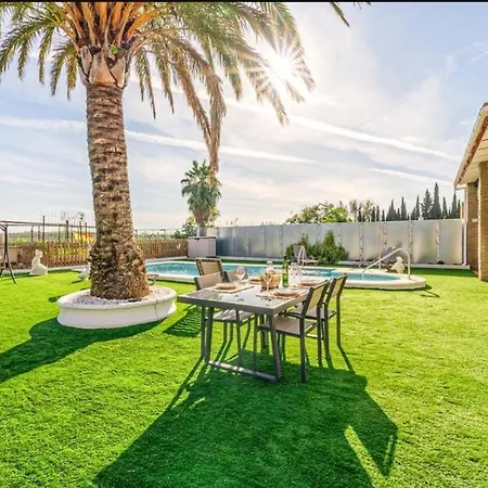 En Urbanizacion Residencial - Roble, 5