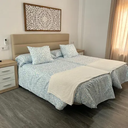 En Urbanizacion Residencial - Roble, 5