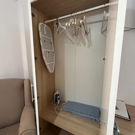 En Urbanizacion Residencial - Roble, 5 Apartment