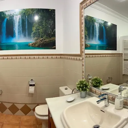 Apartment En Urbanizacion Residencial - Roble, 5 *